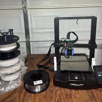 Sale Photo Thumbnail #118: Creality Ender-3 V3 KE 3D Printer & Filament