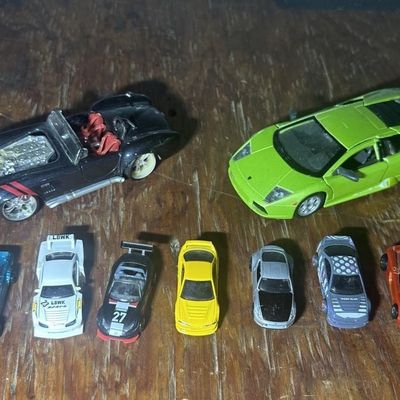 Sale Photo Thumbnail #104: Mixed Lot of Loose Die-Cast