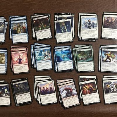 Sale Photo Thumbnail #181: 2025 MTG Marvel Super Heroes Playset Lot 60+ Cards