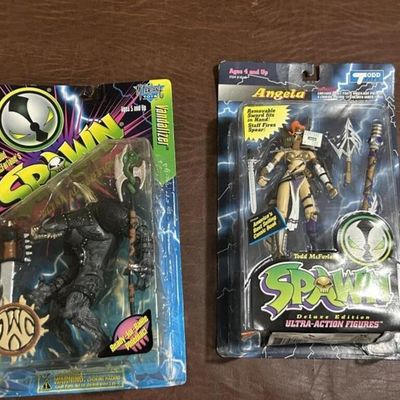 Sale Photo Thumbnail #222: Vintage Spawn Action Figures Lot (2)