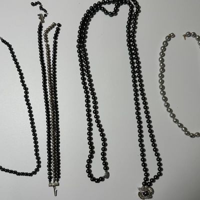 Vintage Black & Grey Pearl Strand Necklaces Lot