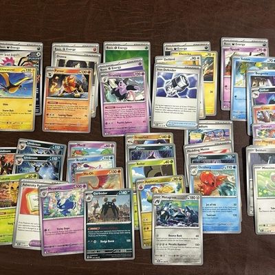 Sale Photo Thumbnail #182: Pokémon Trading Card Lot