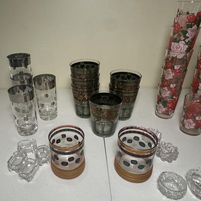 Sale Photo Thumbnail #129: Vintage MCM Glassware Collection
