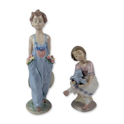 2pc Lladro Collectors Society Porcelain Figurines 1007620 & 1007650