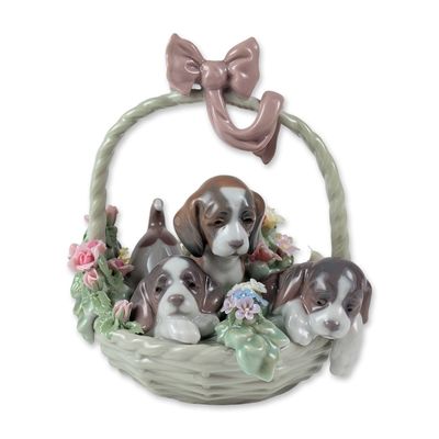 Lladro Porcelain A Litter of Love Figurine 1001441