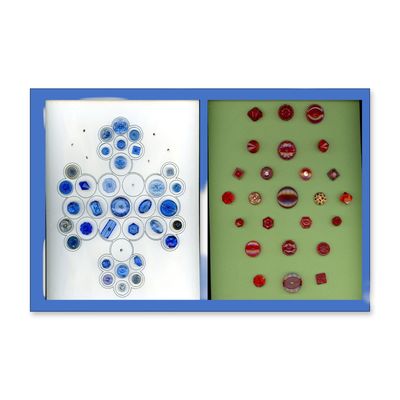 2 CARDS DIVISION THREE COLORED GLASS BUTTONS