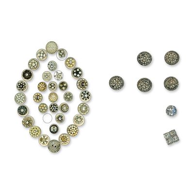 2 CARDS OF EARLY 20TH CENTURY "GLITZ" BUTTONS