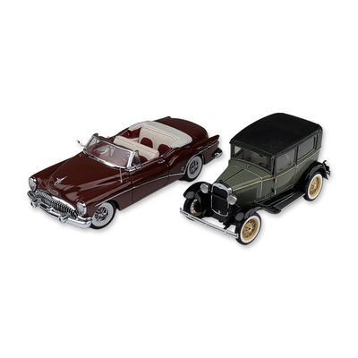 Two Danbury and Franklin Mint Classic Car Replicas