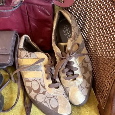 Sale Photo Thumbnail #73