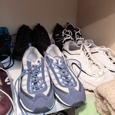 Sale Photo Thumbnail #398
