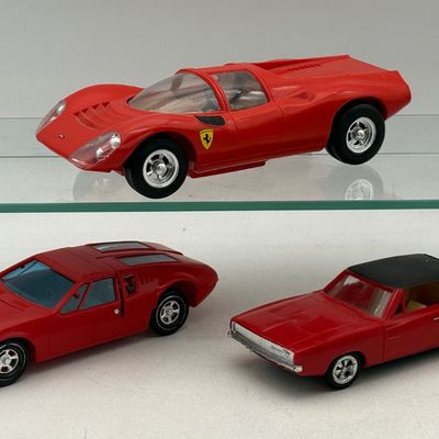 3 Vintage Playart/Lucky/Zee Battery-Operated Red Plastic Model Cars