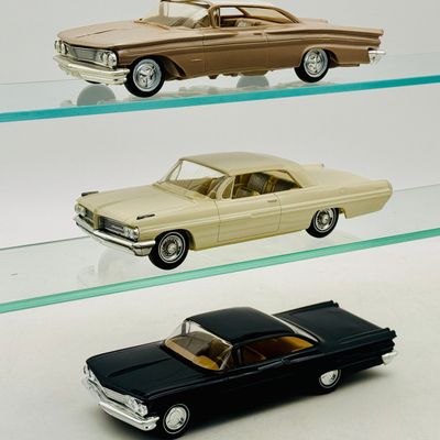 3 AMT Pontiac Bonneville Dealer Promotional Model Cars