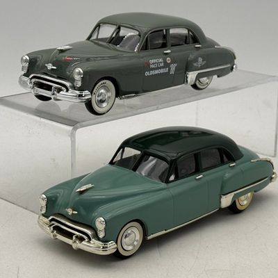 2 Vintage Cruver 1949 Oldsmobile 88 Sedans