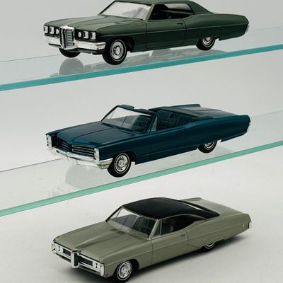 3 MPC/PMC Pontiac Bonneville Model Cars