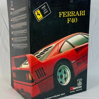 Pocher Rivarossi 1/8 Scale Ferrari F40 Unassembled Model Kit