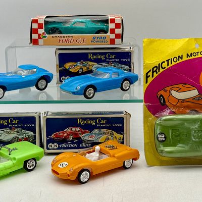 6 NN Plastic Toy Racing Cars