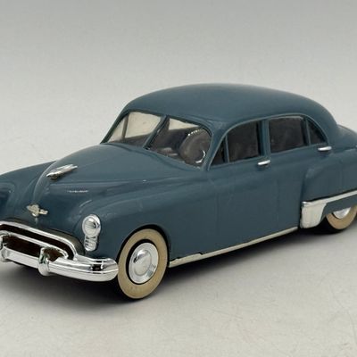 Cruver 1949 Oldsmobile 98 Futuramic Promotional Model Car