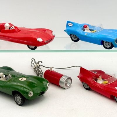 4 1954 Jaguar Vintage Hong Kong Model Racing Cars