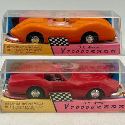 2 Cosmo Battery Operated Jet Speed G.T. Racers