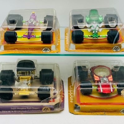 4 1972 Zee Toys George Barris Grippers