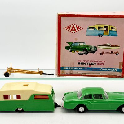 TAT Hong Kong Plastic Friction Bentley Car and Caravan Set