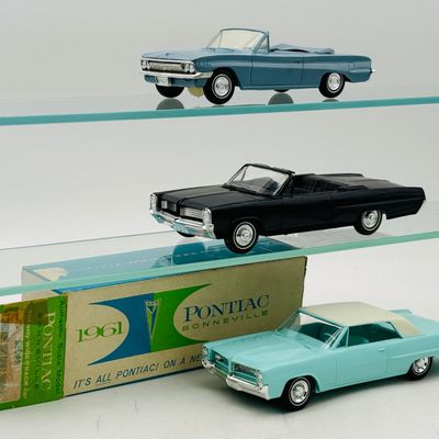 3 Jo-Han and AMT Pontiac Bonneville Dealer Promotional Models