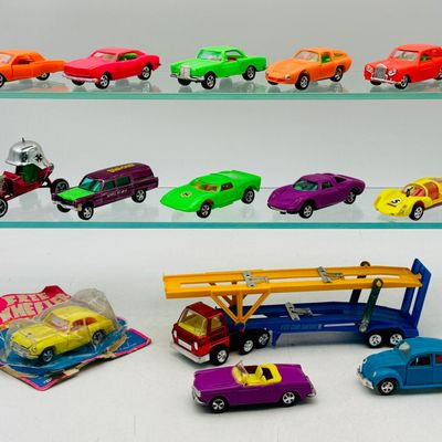 14 Durham Industries Kooky Kars.