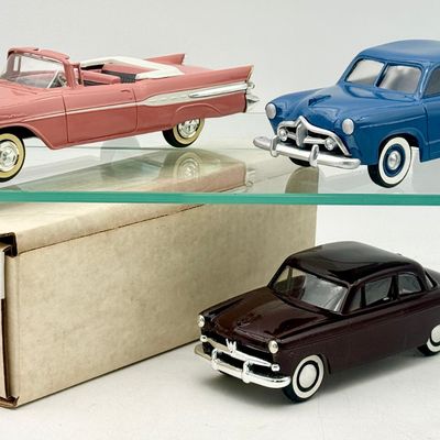 Three Replica Resin Promo cars