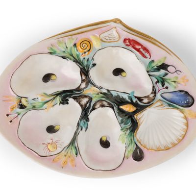 UPW / Union Porcelain Works (Brooklyn, NY) Patented Oyster Plate