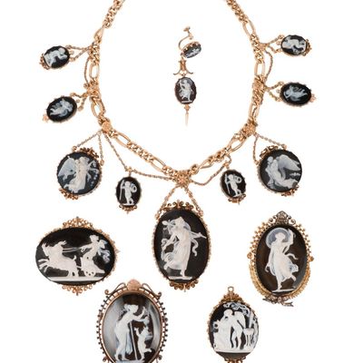 Antique Ten Hardstone Cameo Swag Necklace