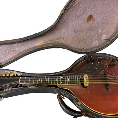 "The Gibson" A Style Mandolin