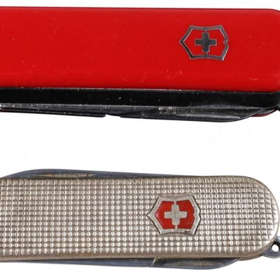 (2) Victorinox Swiss Army pocket Multi-Tools