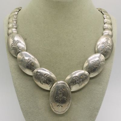 Navajo Sterling Pillow Bead Necklace