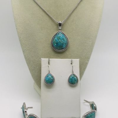 Thailand Turquoise Necklace, Bracelet Set