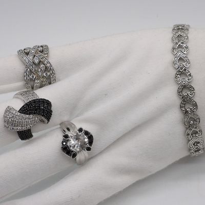 Pretty 925 Black & White Gemstone Rings