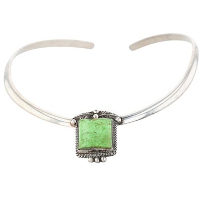 Southwest Sterling Silver Green Turquoise Leaf Detail Collar Necklace