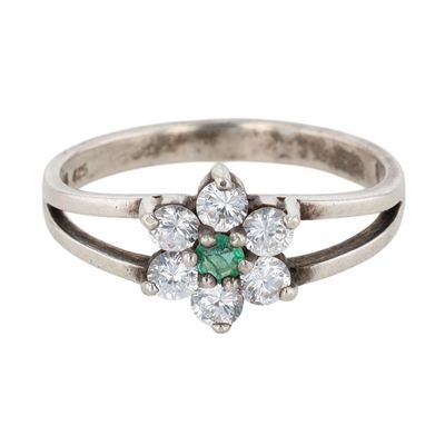 Avon Sterling Silver Emerald CZ Flower Ring Size 9.5