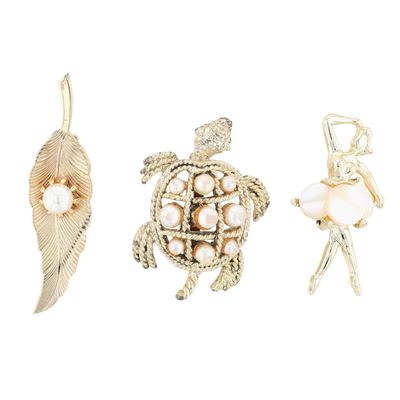 Gold Tone Metal Faux Pearl Costume Brooch Lot