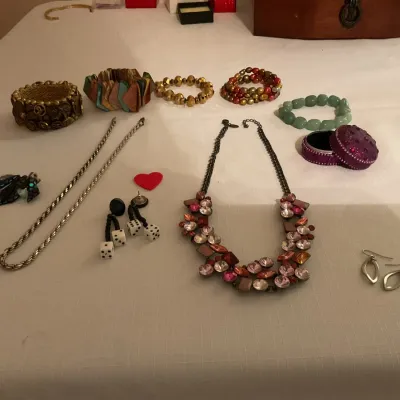 Sale Photo Thumbnail #407