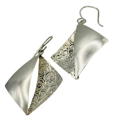 Sale Photo Thumbnail #368: Sterling Swirl Detail Earrings