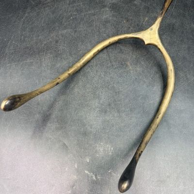 Antique Bronze  Wishbone