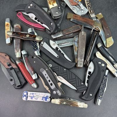 Huge Lot of Pocket Knives
