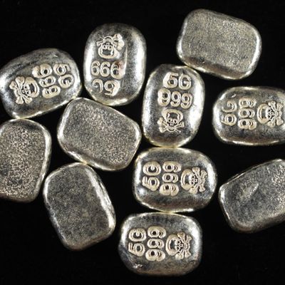 (11) 5 GRAM SILVER BARS