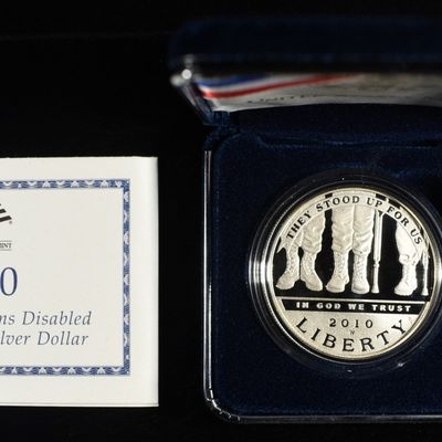 2010-W $1 COMMEM AMERICAN VETERANS  .999 1 OZ
