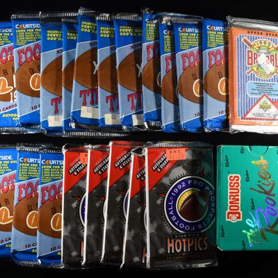 SPORTS CARDS COLLECTION