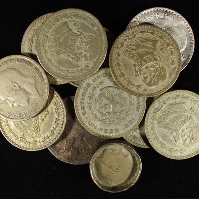 (12) FOREIGN SILVER COIN LOT ASW 1.67