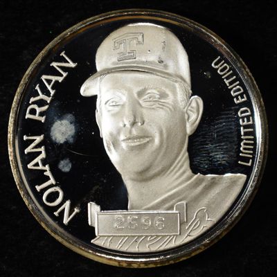 NOLAN RYAN 1 OZ .999 SILVER ROUND