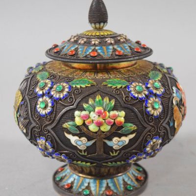 Sale Photo Thumbnail #27: Chinese Export Silver-Gilt and Enamel Filigree Tea Caddy