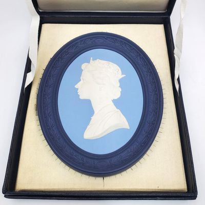 Sale Photo Thumbnail #113: Wedgwood England Blue Jasper Large Oval Plaque