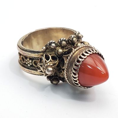 Sale Photo Thumbnail #96: Vintage 935 Silver Ring w/ Agate Center Stone